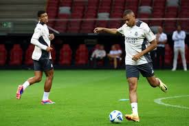 他在西班牙 他在西班牙